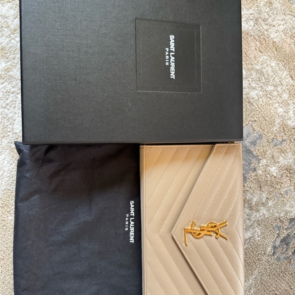 Saint Laurent YSL Large Wallet on Chain - Picture 2 of 11